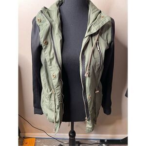 Seventeen Women’s Hooded Green and Black Jacket-SMALL